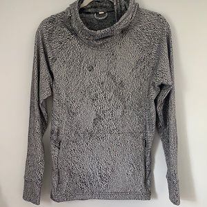 Lululemon pullover